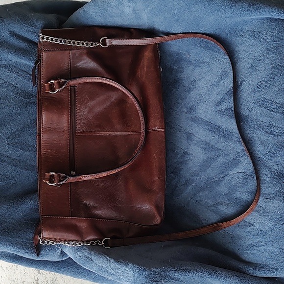 Wilsons Leather Handbags - Wilsons Leather brown cognac large briefcase crossbody. Good used condition.